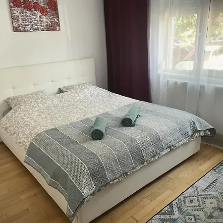 Apartament Modern With Self Check-in