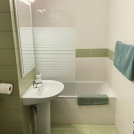 Modern With Self Check-in *